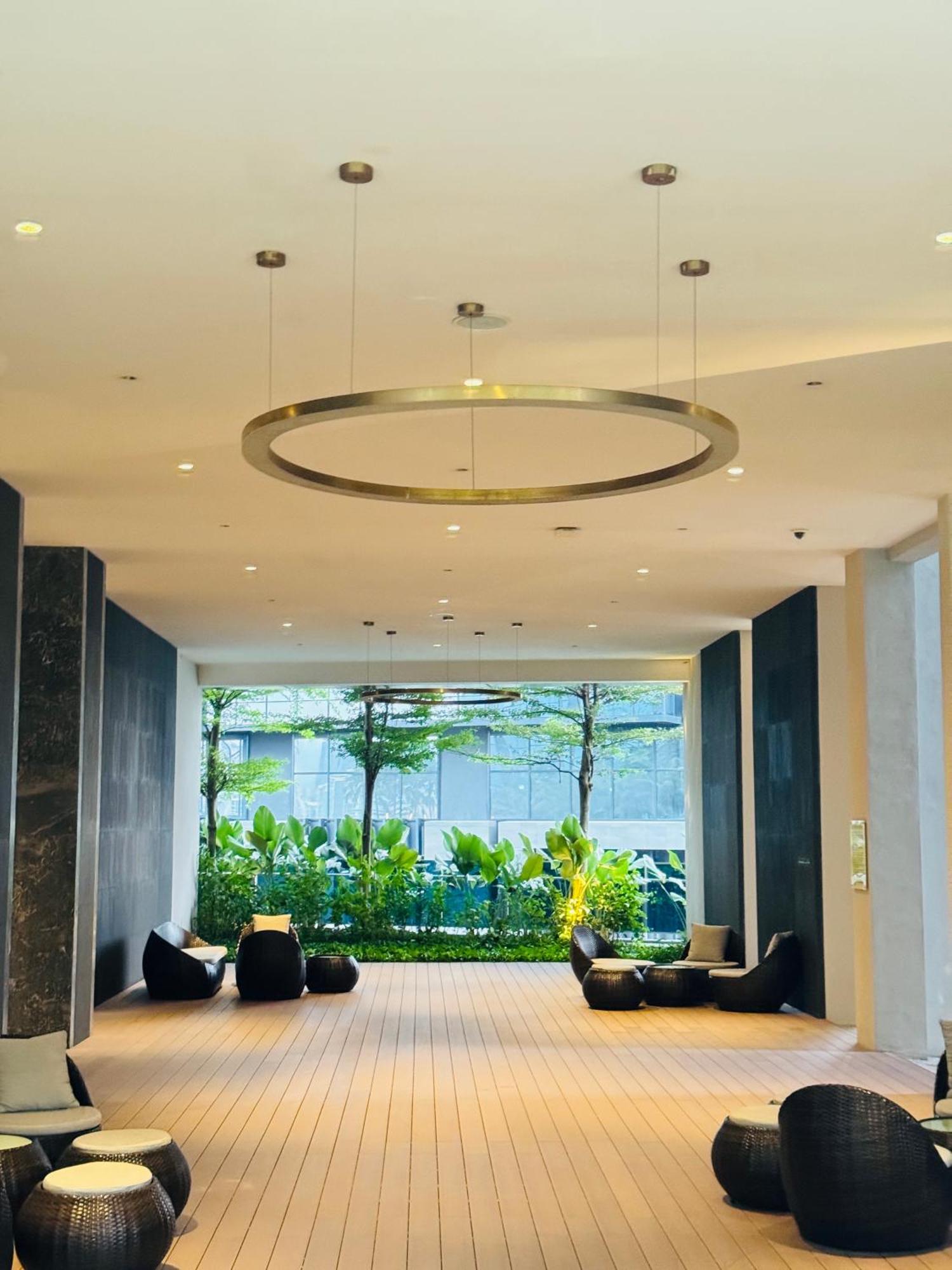 Eaton Service Apartment At Klcc Kuala Lumpur Exterior photo